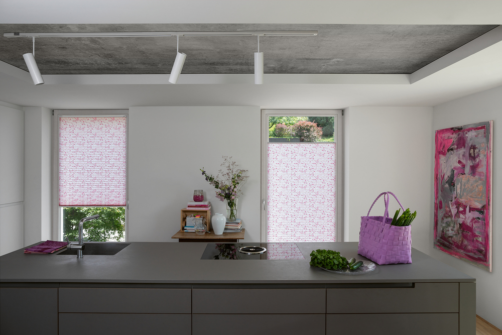 Mhz Plissees, Kadeco Jalousien, Jab Gardinen, Jab Rollos, Luxaflex Lamellen, Neher Insektenschutz, Markisen, Interstil Schienen, Stangen, Jab St