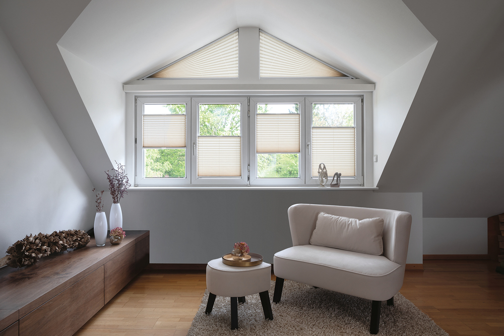 Mhz Plissees, Kadeco Jalousien, Jab Gardinen, Jab Rollos, Luxaflex Lamellen, Neher Insektenschutz, Markisen, Interstil Schienen, Stangen, Jab St